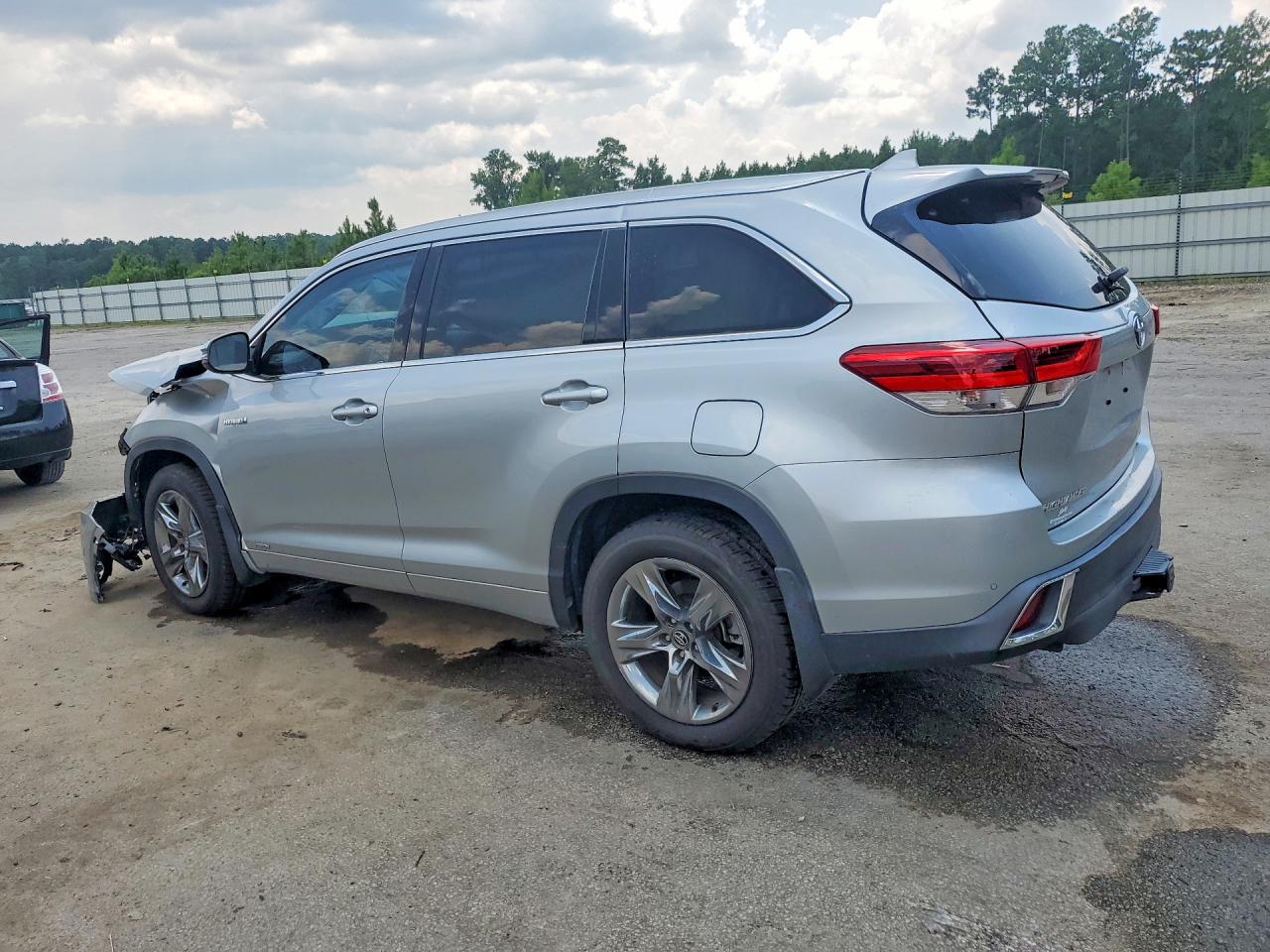5TDDGRFH6KS053767 · 2019 TOYOTA HIGHLANDER HYBRID · 2/13