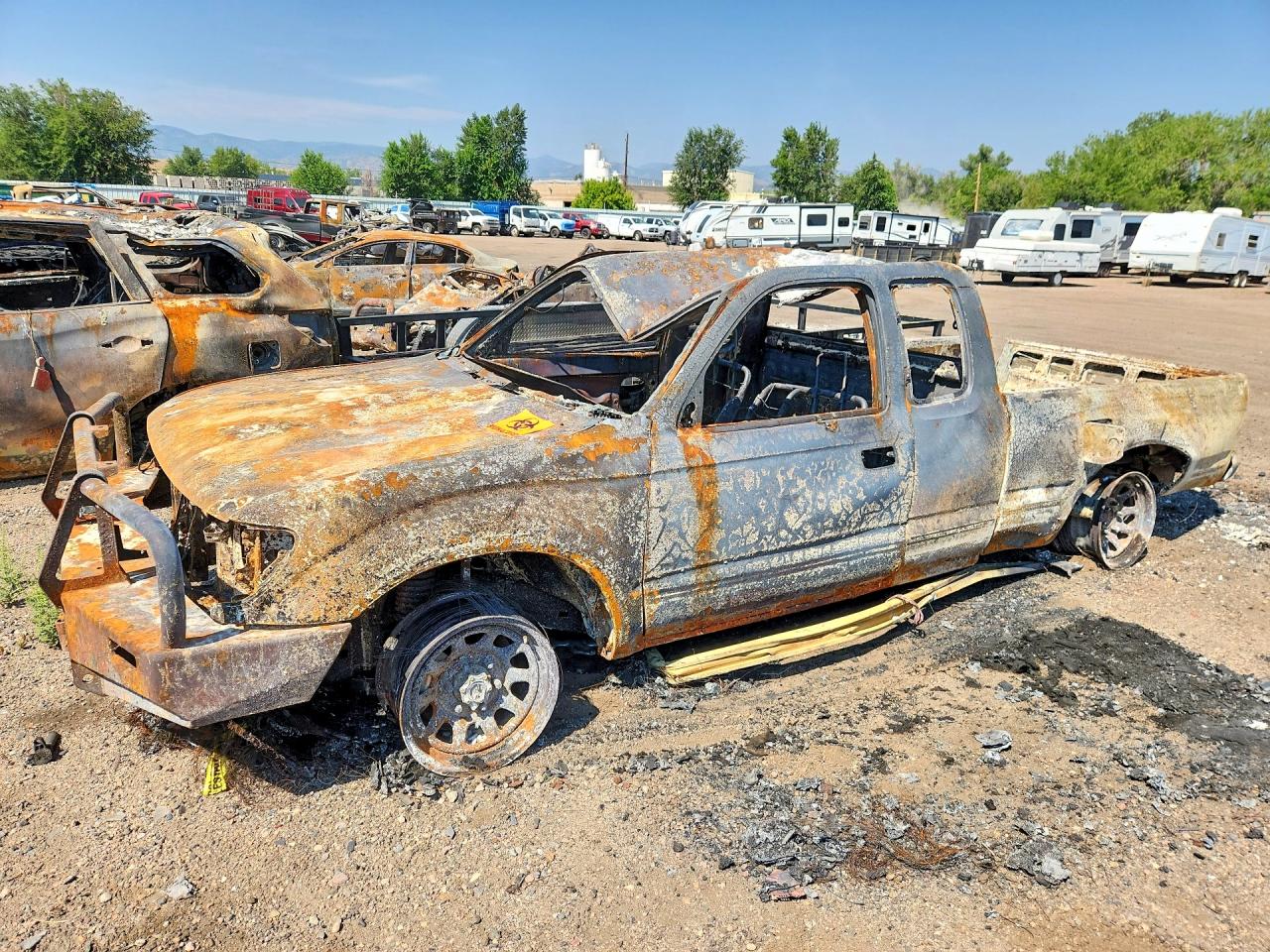 4TAWN72N3WZ080634 · 1998 TOYOTA TACOMA