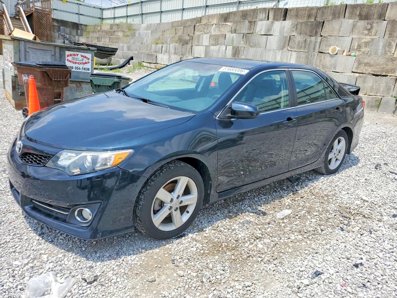 4T1BF1FK2EU827645 · 2014 TOYOTA CAMRY