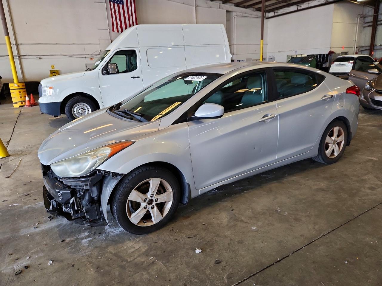 2012 HYUNDAI ELANTRA
