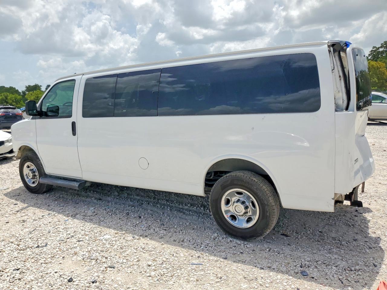 1GAZGPFG9L1208580 · 2020 CHEVROLET EXPRESS G3500 · 2/14