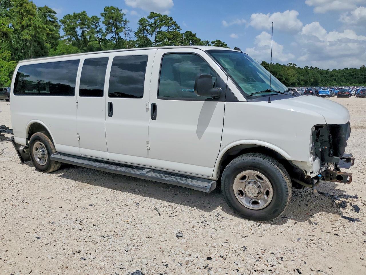 1GAZGPFG9L1208580 · 2020 CHEVROLET EXPRESS G3500 · 4/14