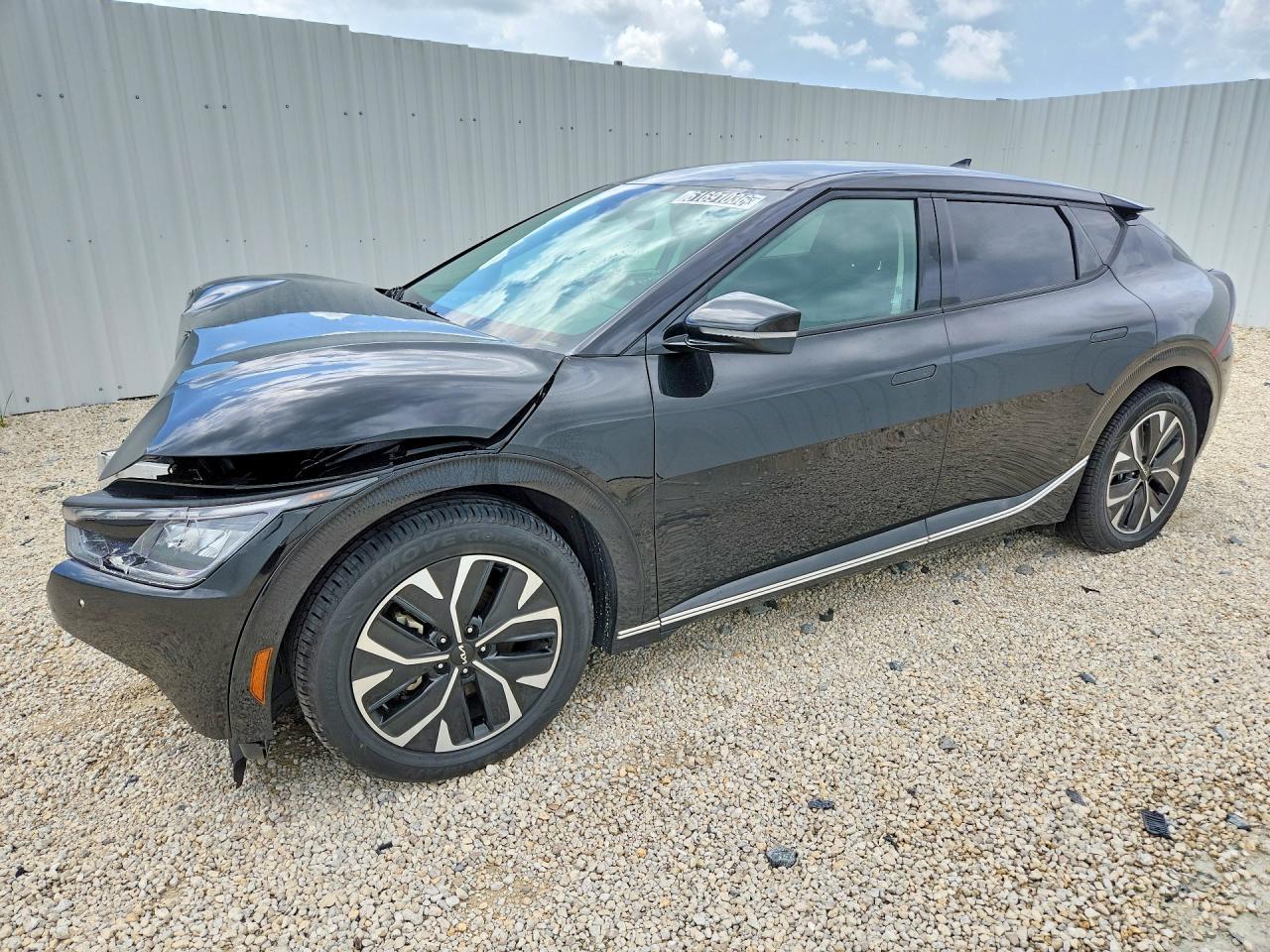 KNDC34LA4R5193849 · 2024 KIA EV6