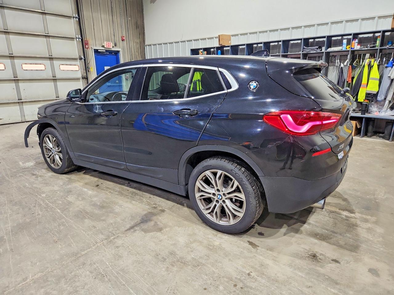 WBXYJ5C35JEF69844 · 2018 BMW X2 · 2/12