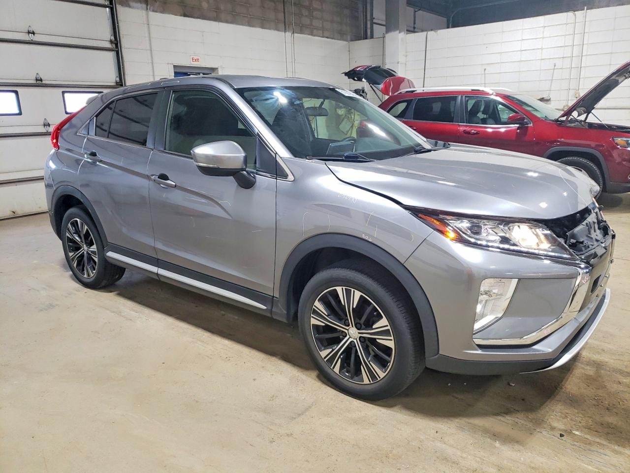 JA4AT5AA2KZ004186 · 2019 MITSUBISHI ECLIPSE CROSS · 4/14