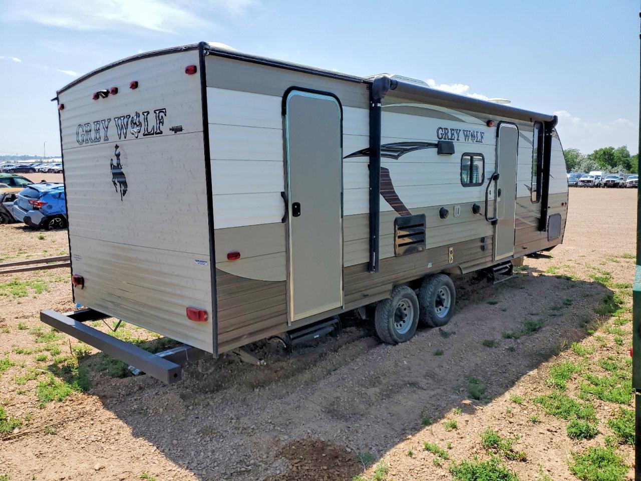 4X4TCKY27GK030921 · 2016 CHEROKEE BY FOREST R GREY WOLF · 4/10