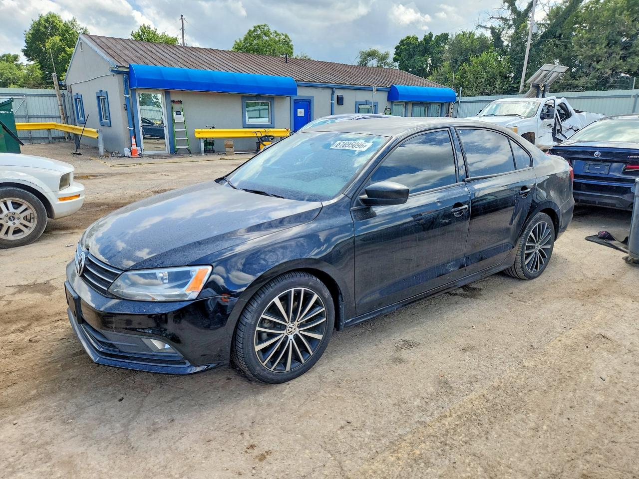 3VWD17AJ2FM424703 · 2015 VOLKSWAGEN JETTA