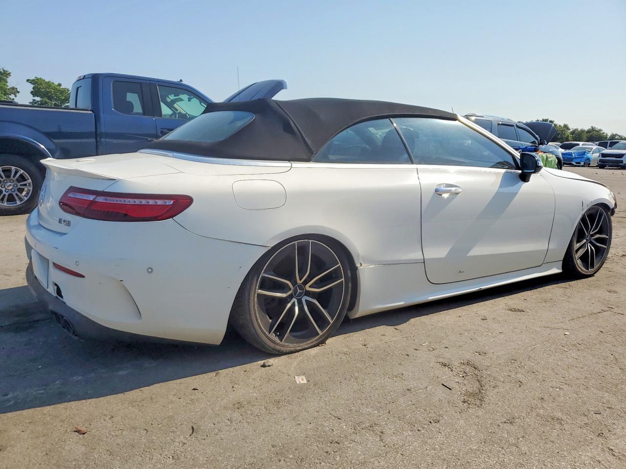 WDD1K6BB3KF083610 · 2019 MERCEDES-BENZ E · 3/11