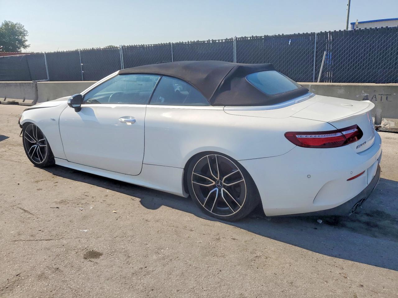 WDD1K6BB3KF083610 · 2019 MERCEDES-BENZ E · 2/11