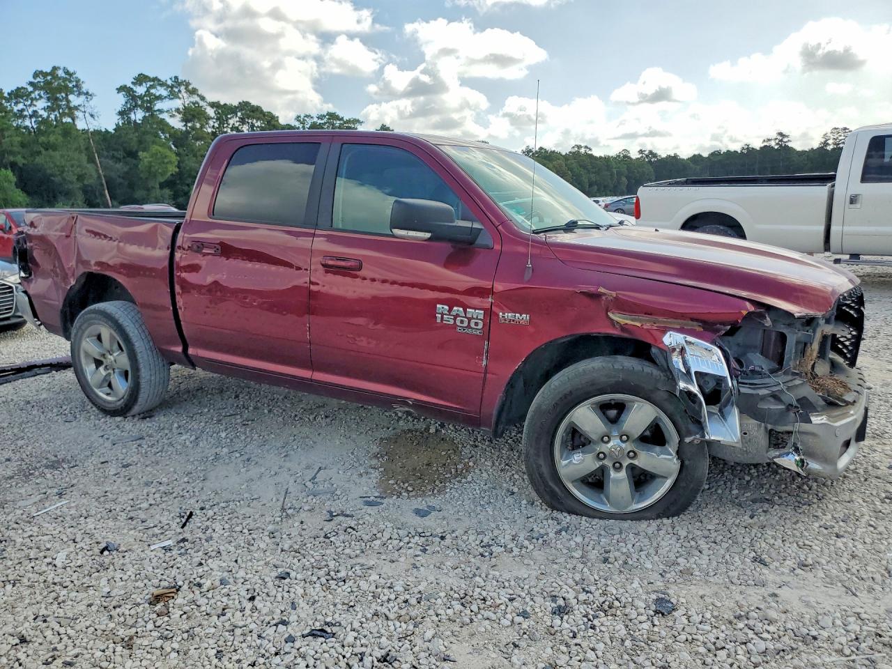 1C6RR6LT5KS564117 · 2019 RAM 1500 CLASSIC · 4/13
