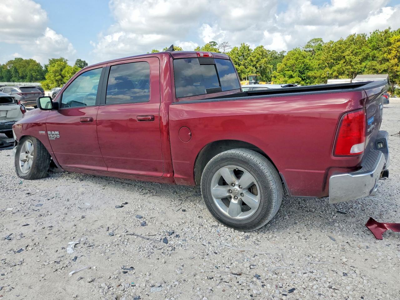 1C6RR6LT5KS564117 · 2019 RAM 1500 CLASSIC · 2/13
