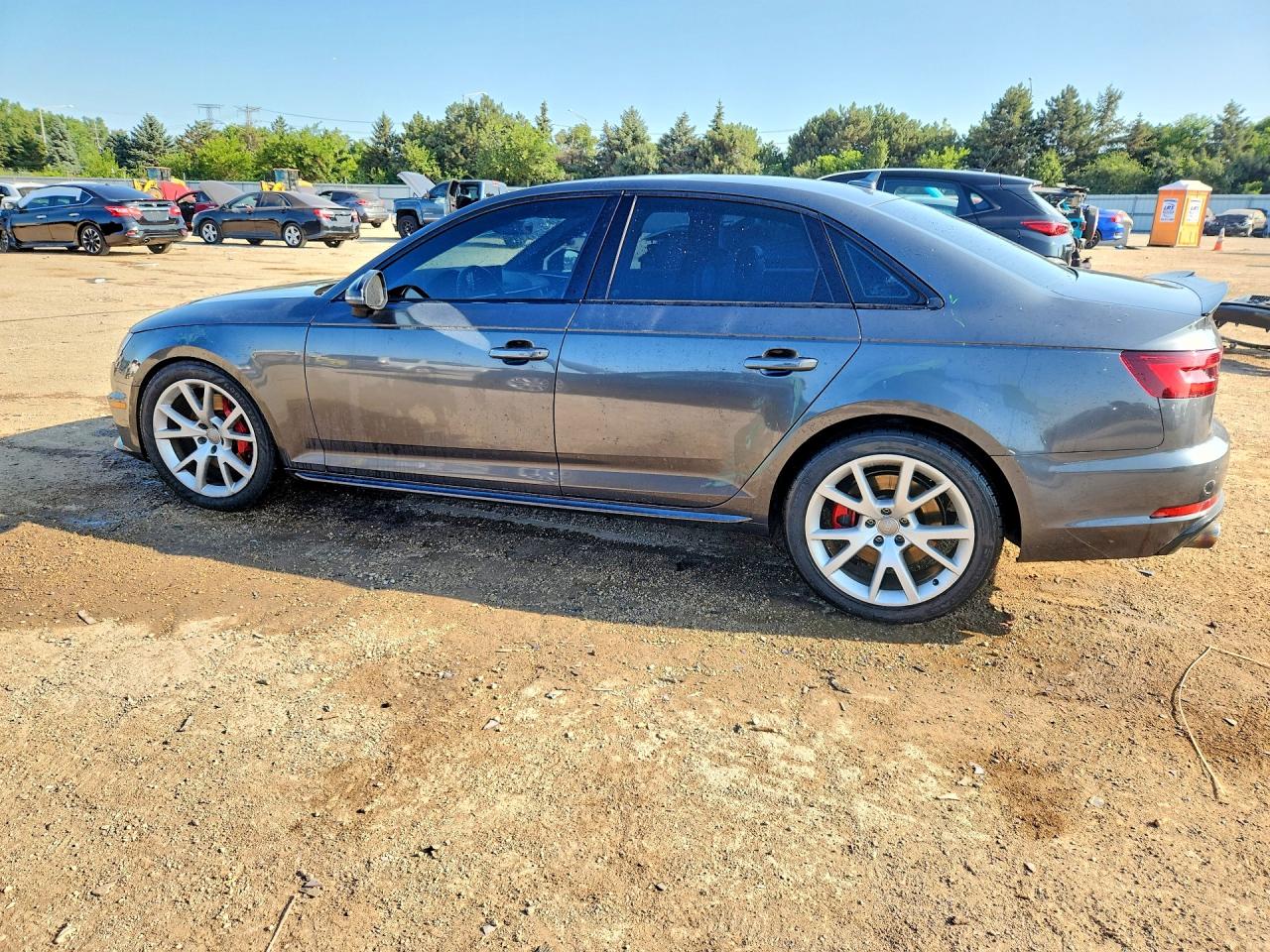 WAUB4AF42KA111379 · 2019 AUDI S4 · 2/13