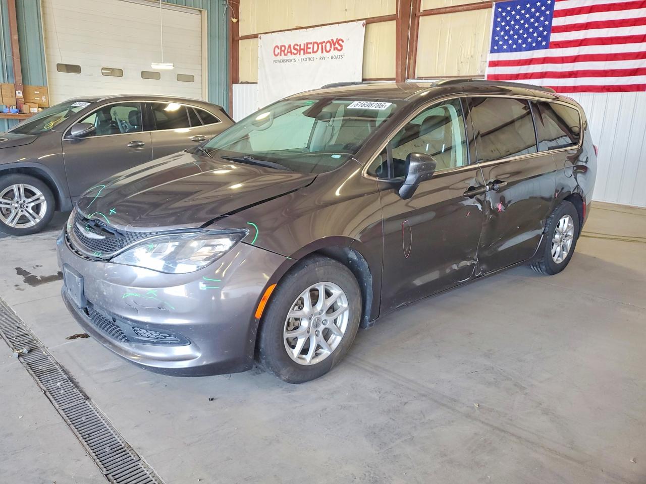 2C4RC1DG1MR508811 · 2021 CHRYSLER VOYAGER