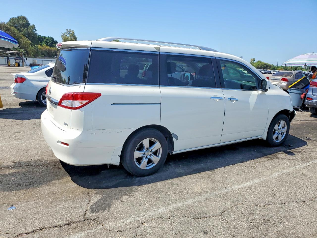 JN8AE2KP8E9108384 · 2014 NISSAN QUEST · 3/13