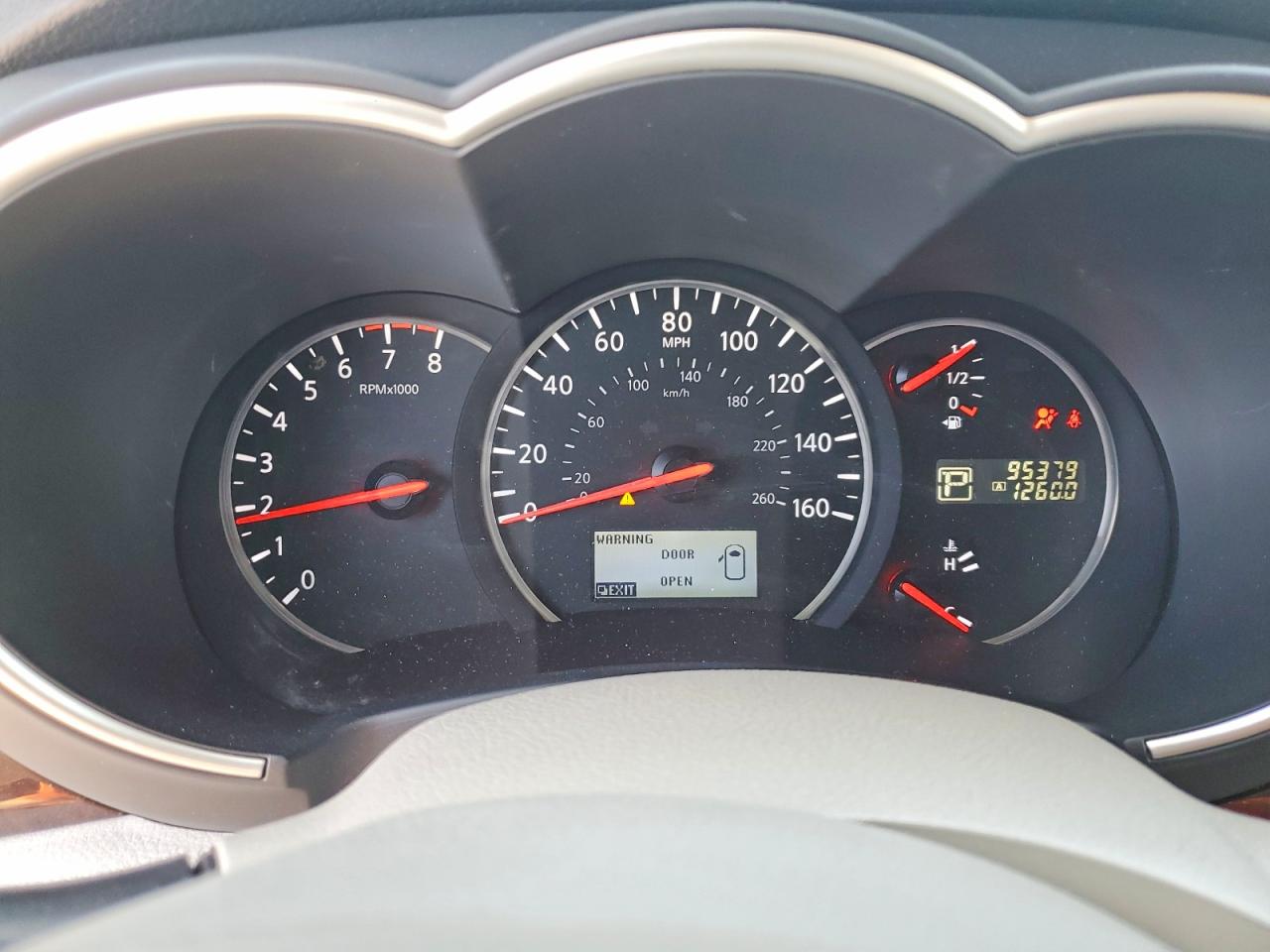 JN8AE2KP8E9108384 · 2014 NISSAN QUEST · 9/13