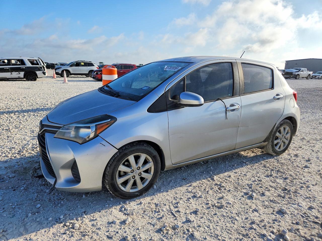 VNKKTUD38FA024472 · 2015 TOYOTA YARIS