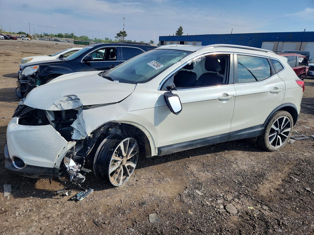 JN1BJ1CR8HW132716 · 2017 NISSAN ROGUE SPORT