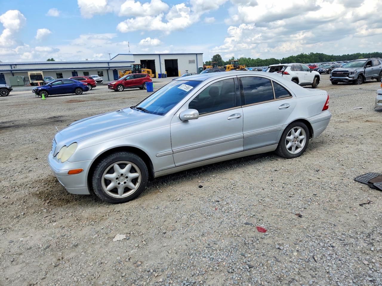 WDBRF61J71F077123 · 2001 MERCEDES-BENZ C-CLASS