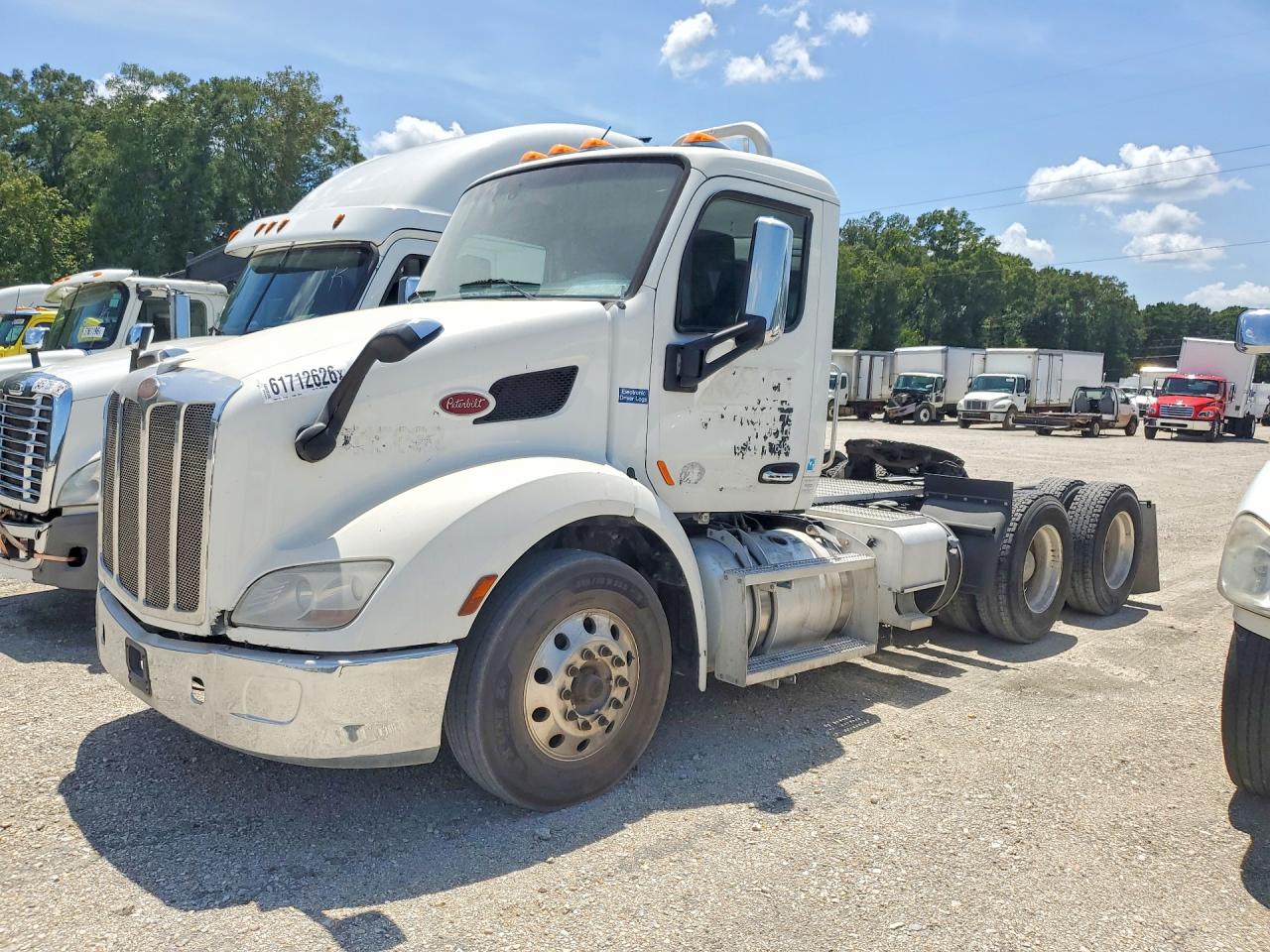 1XPBDP9X0KD236180 · 2019 PETERBILT 579
