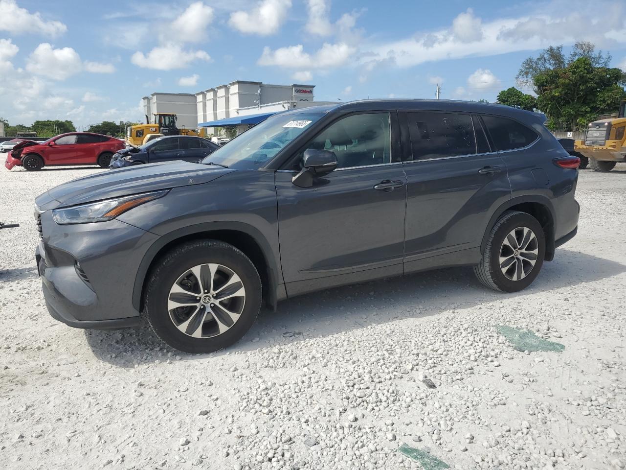 2020 TOYOTA HIGHLANDER