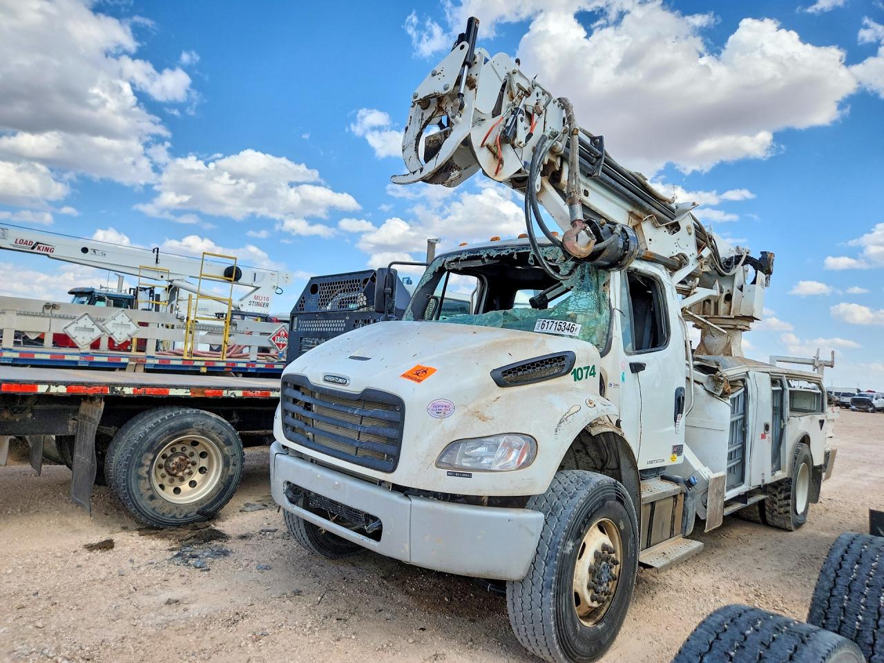 1FVDCXFC0SHVJ8623 · 2025 FREIGHTLINER M2