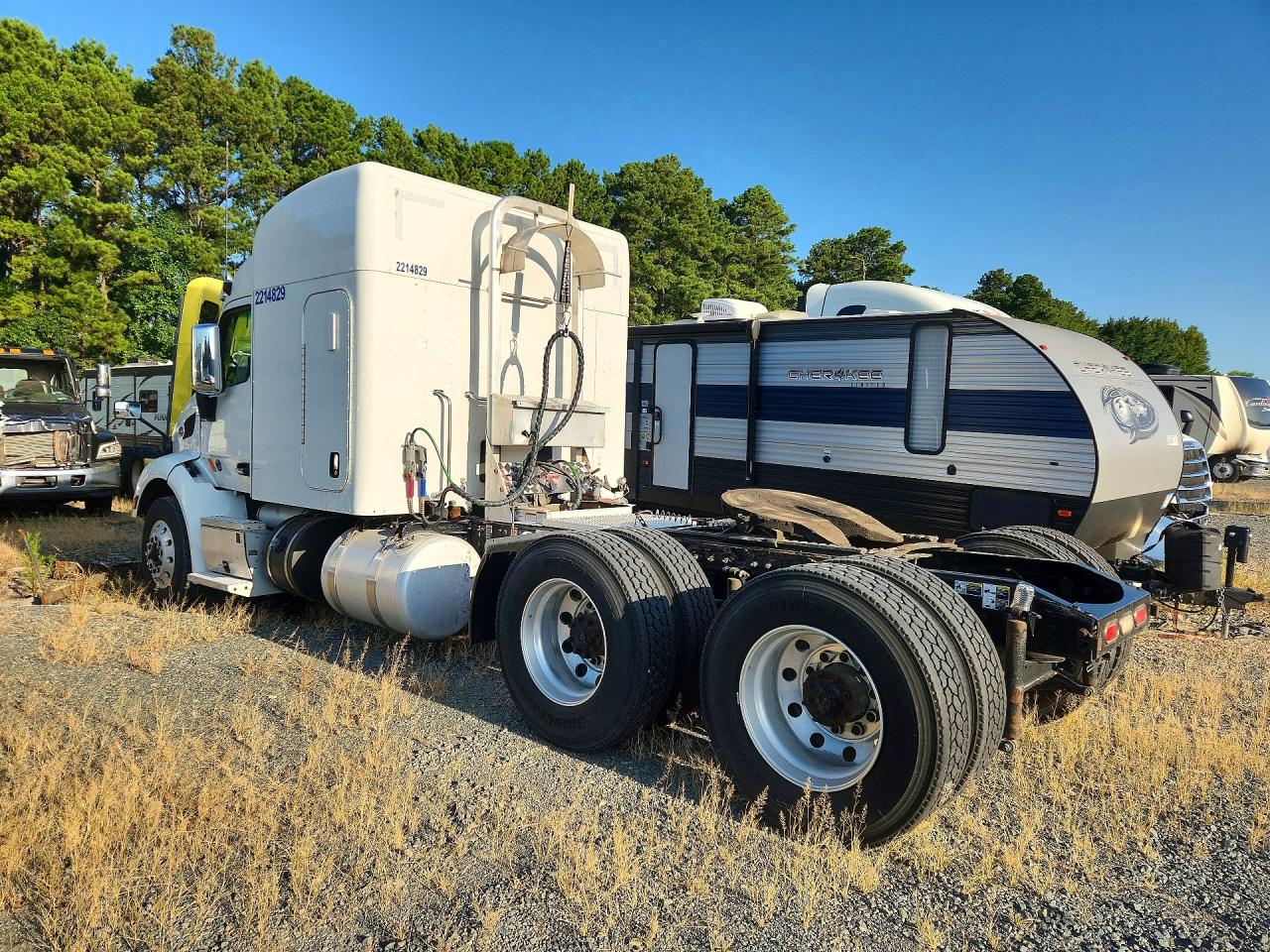 1XPBDP9X0JD474092 · 2018 PETERBILT 579 · 2/14