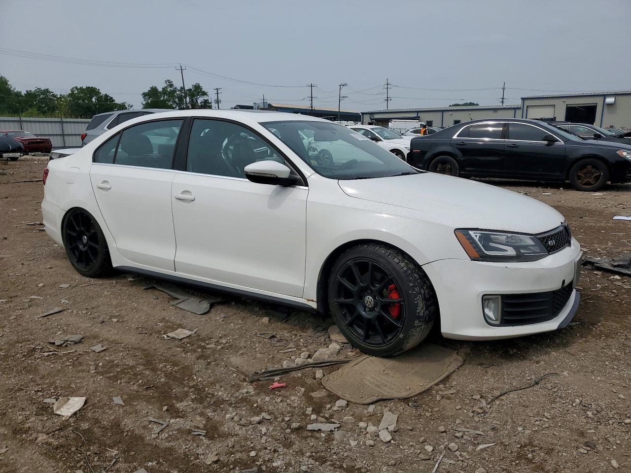 3VW5S7AJ7EM388488 · 2014 VOLKSWAGEN JETTA · 4/12
