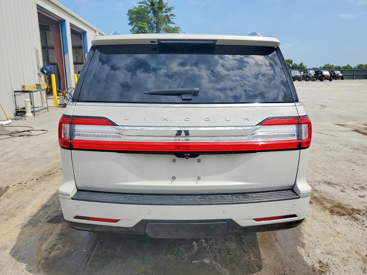 5LMJJ2LT4KEL04451 · 2019 LINCOLN NAVIGATOR · 6/13