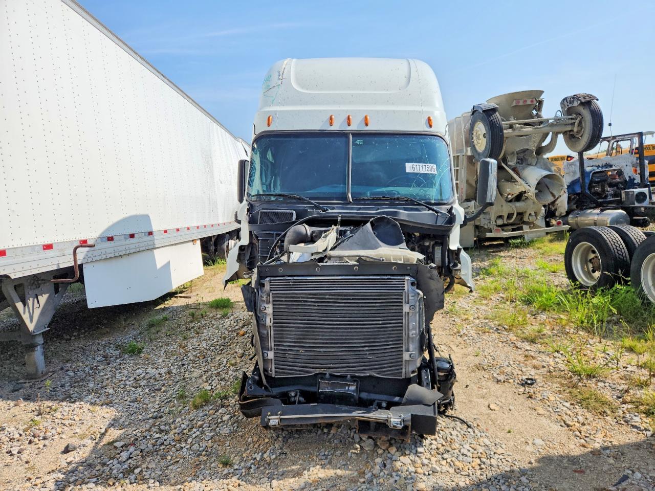 3ALXGF008LDLW5667 · 2020 FREIGHTLINER CASCADIA · 5/13