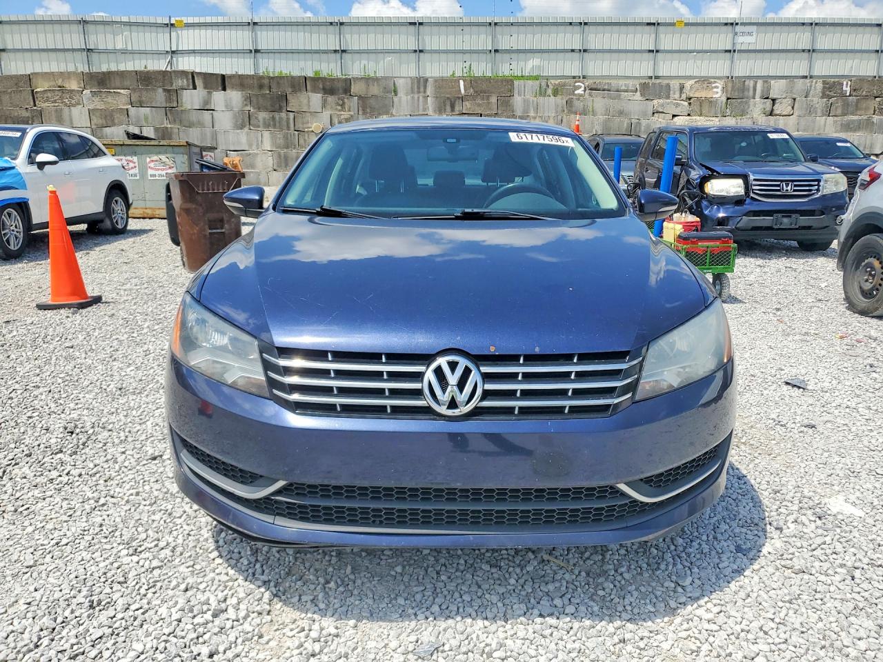 1VWCH7A34CC033378 · 2012 VOLKSWAGEN PASSAT · 5/12