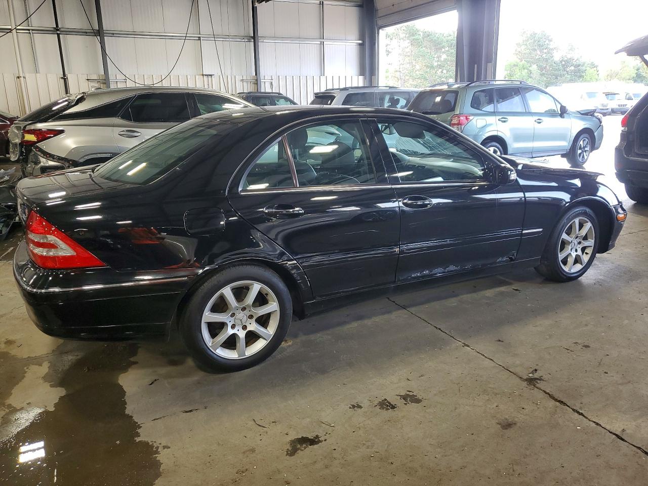 WDBRF92H47F913329 · 2007 MERCEDES-BENZ C · 3/12