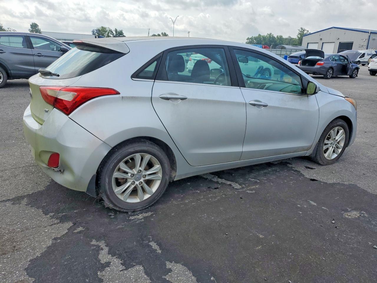 KMHD35LHXFU236434 · 2015 HYUNDAI ELANTRA GT · 3/12