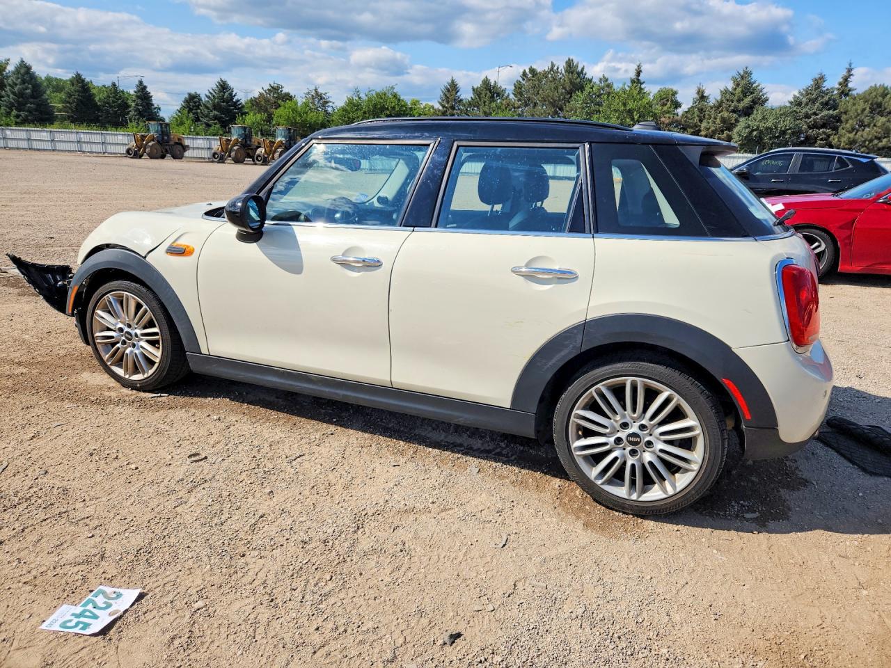 WMWXU1C54J2F80648 · 2018 MINI COOPER · 2/12
