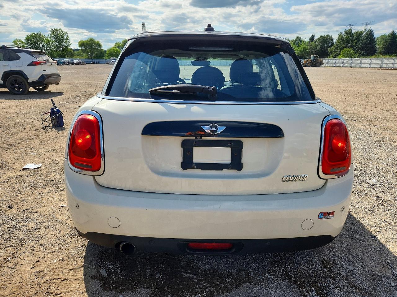WMWXU1C54J2F80648 · 2018 MINI COOPER · 6/12