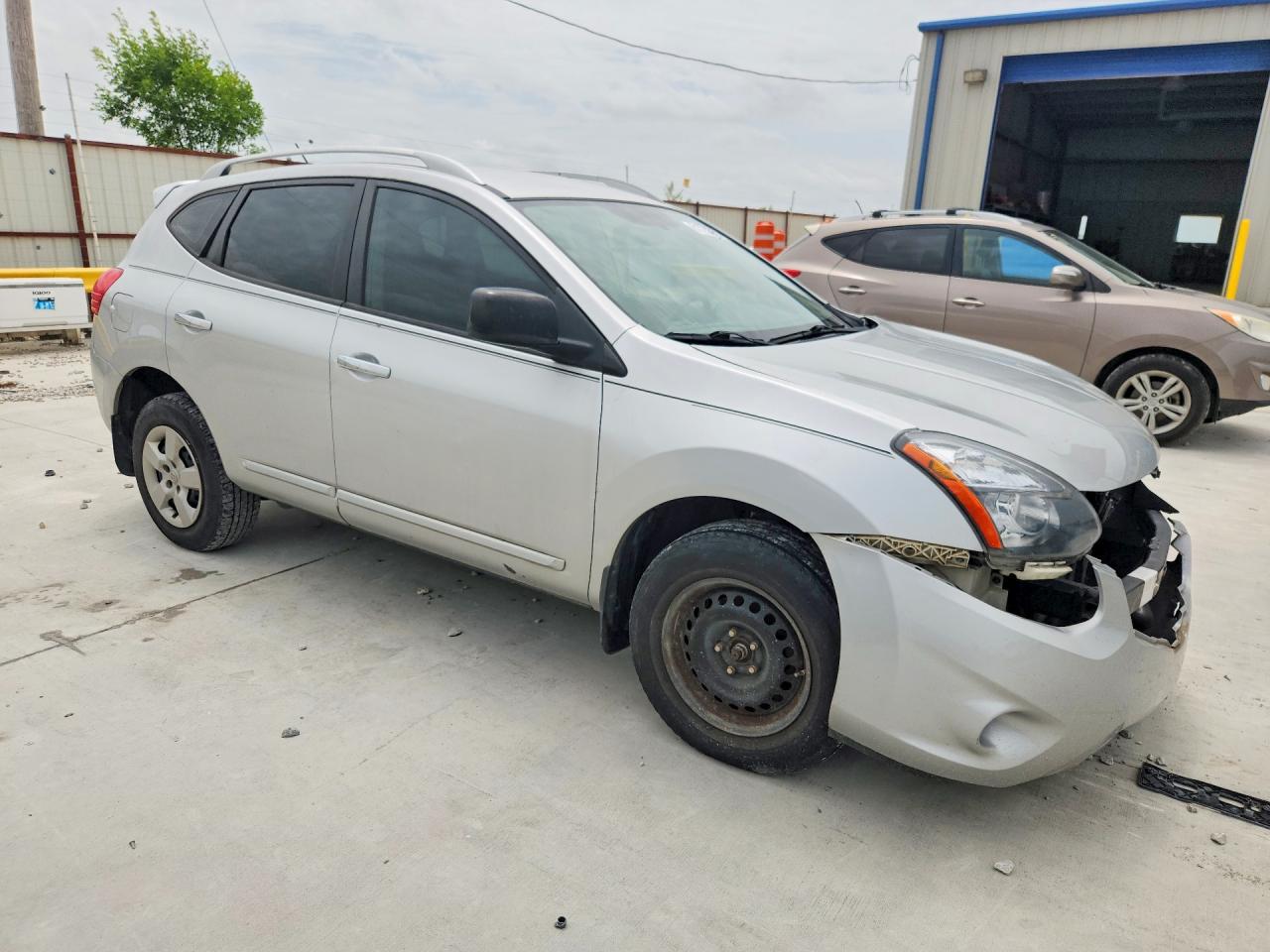 JN8AS5MT9FW668079 · 2015 NISSAN ROGUE SELECT · 4/14
