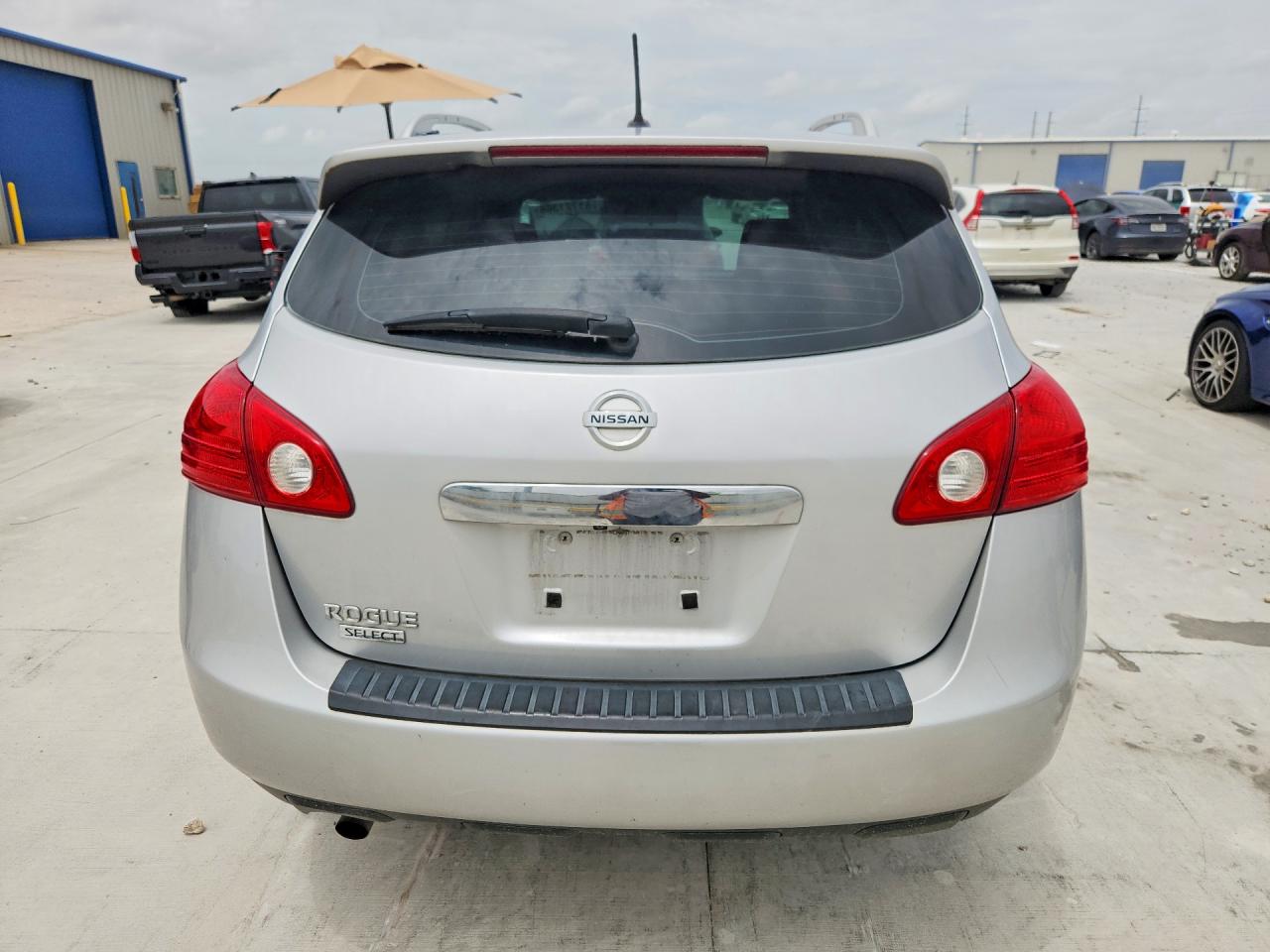 JN8AS5MT9FW668079 · 2015 NISSAN ROGUE SELECT · 6/14
