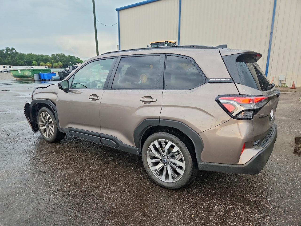 JF2SLDTC5SH510069 · 2025 SUBARU FORESTER · 2/13