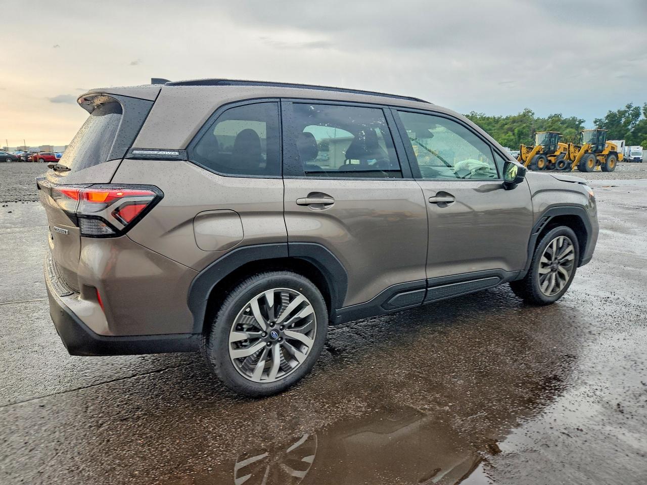 JF2SLDTC5SH510069 · 2025 SUBARU FORESTER · 3/13