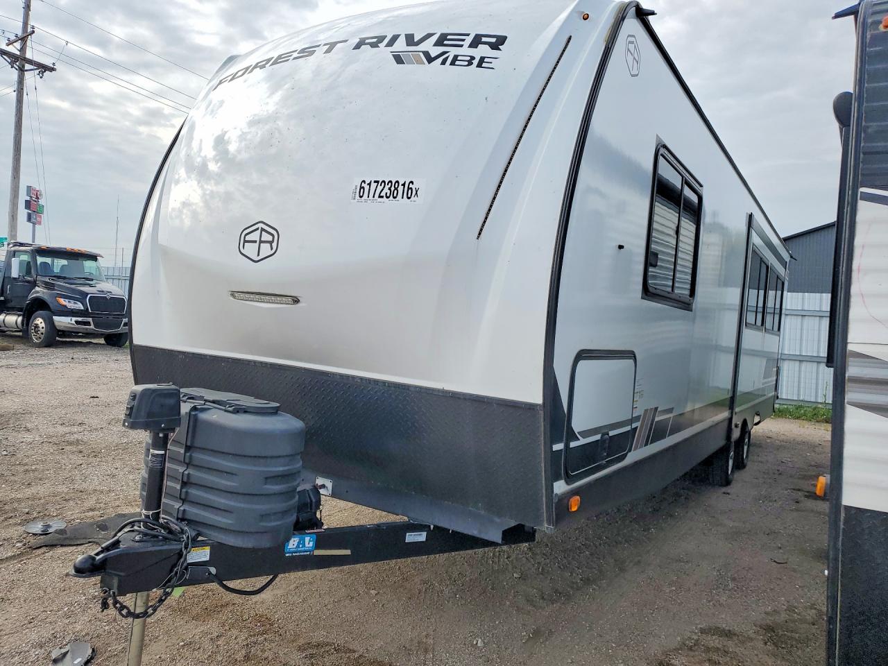4X4TVBB20S4125479 · 2025 FORESRIVER VIBE