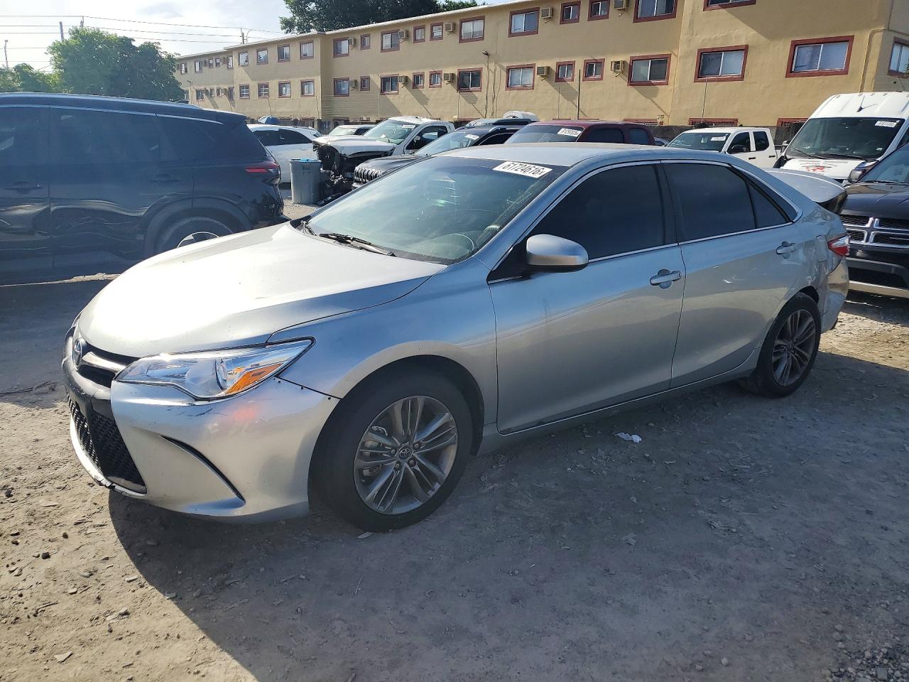 4T1BF1FK0FU897436 · 2015 TOYOTA CAMRY
