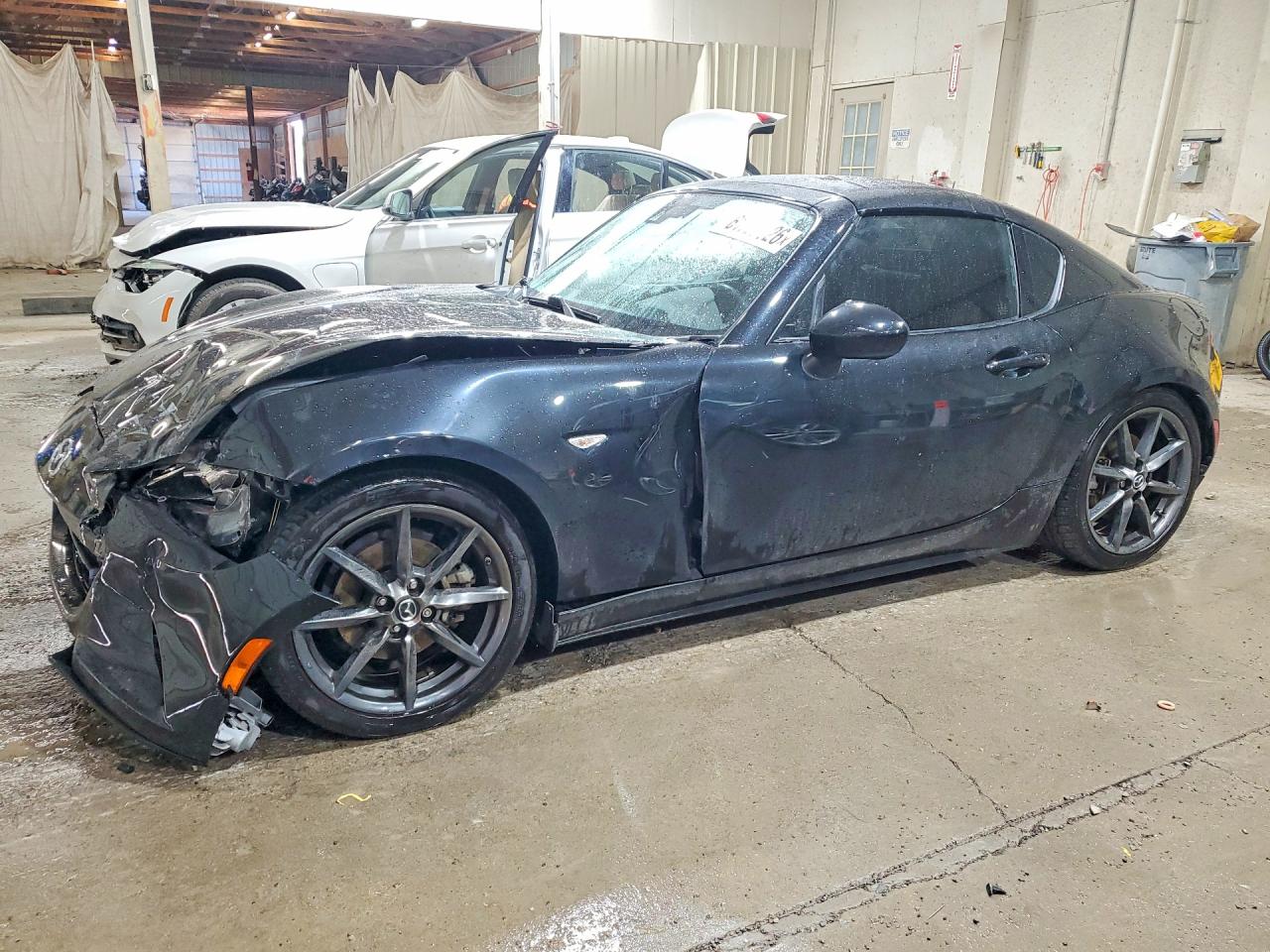 JM1NDAM72J0201438 · 2018 MAZDA MX-5 MIATA