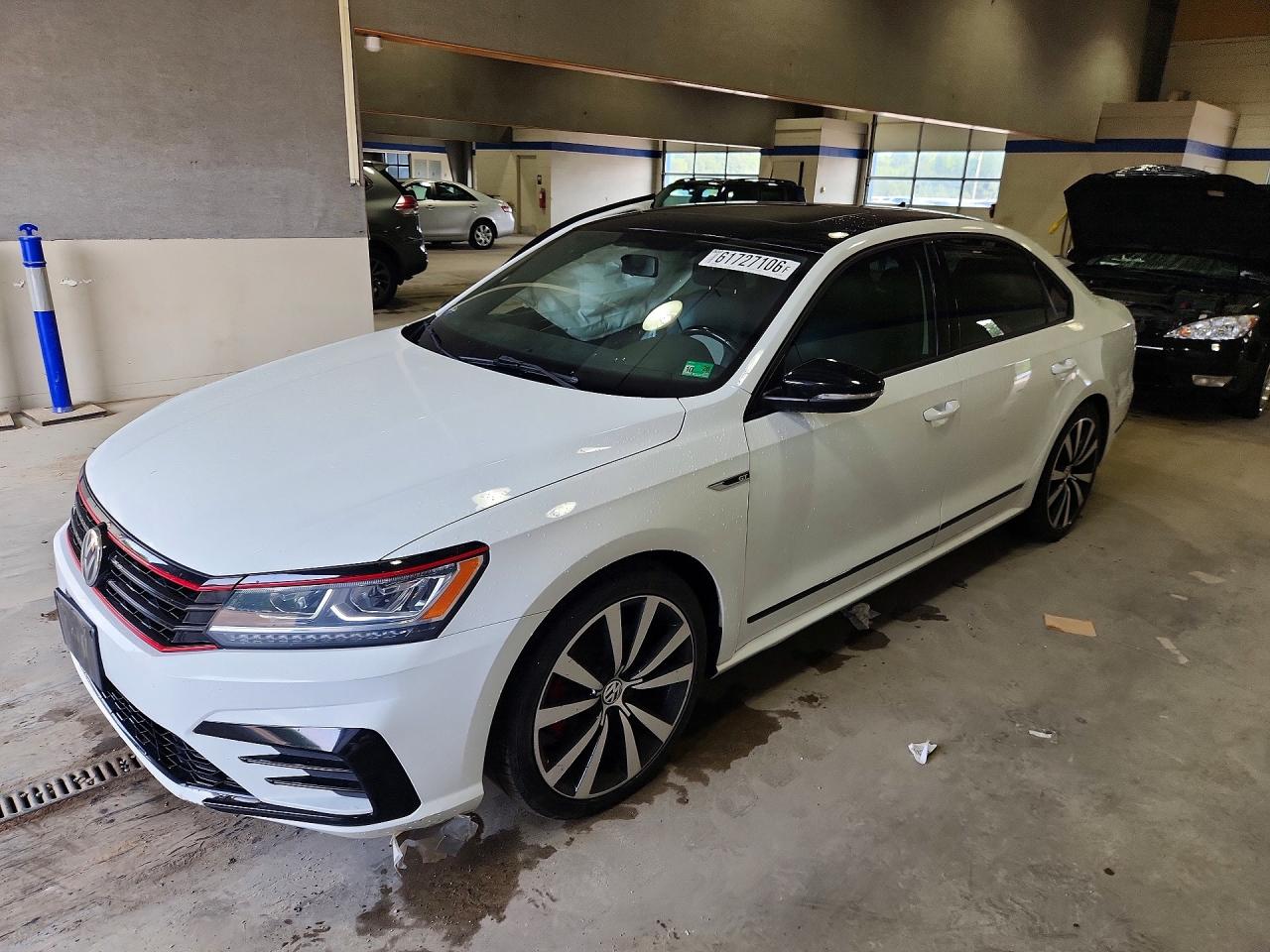 1VWJM7A3XJC038648 · 2018 VOLKSWAGEN PASSAT