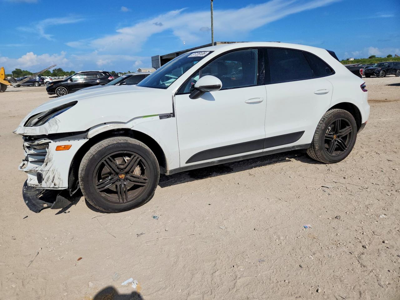WP1AB2A57JLB30800 · 2018 PORSCHE MACAN