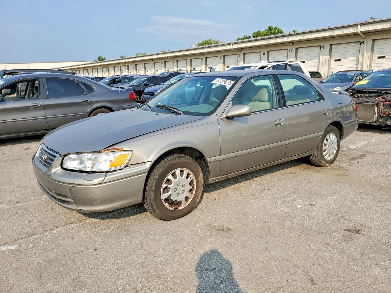 4T1BG22KXYU013725 · 2000 TOYOTA CAMRY
