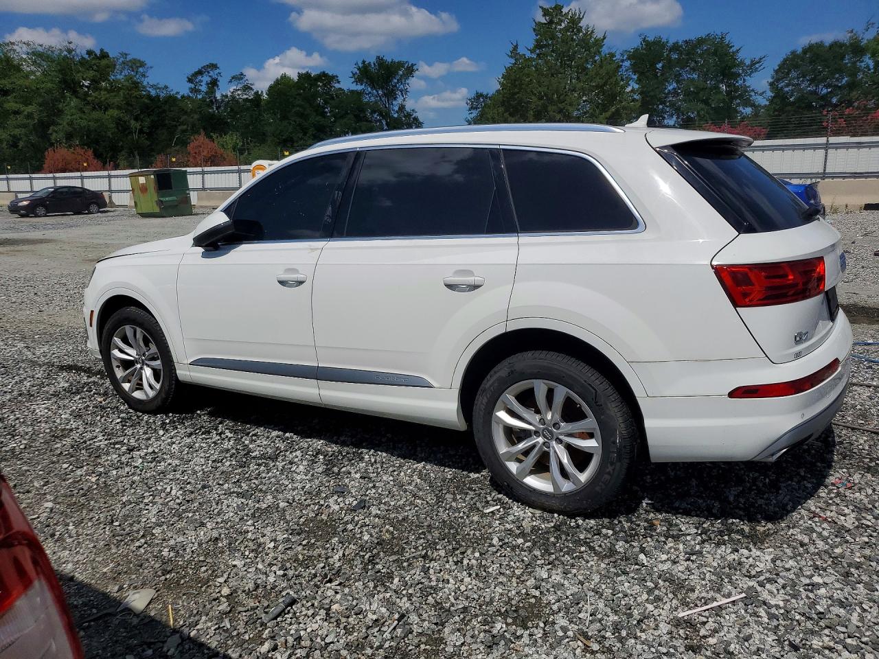 WA1LAAF7XJD034262 · 2018 AUDI Q7 · 2/12