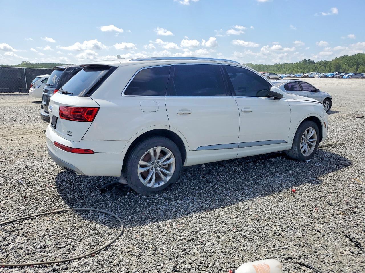 WA1LAAF7XJD034262 · 2018 AUDI Q7 · 3/12