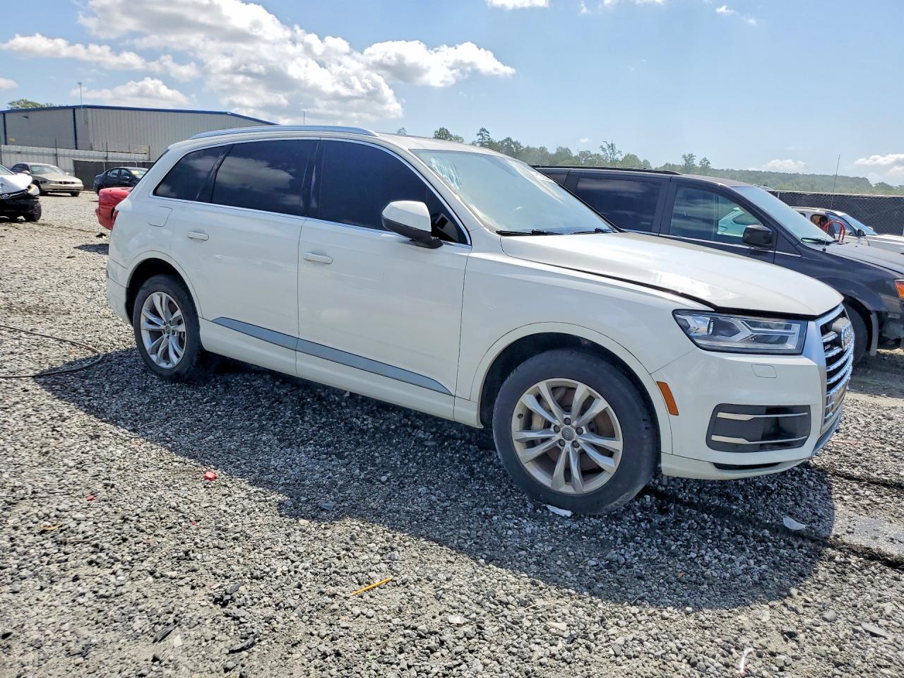 WA1LAAF7XJD034262 · 2018 AUDI Q7 · 4/12
