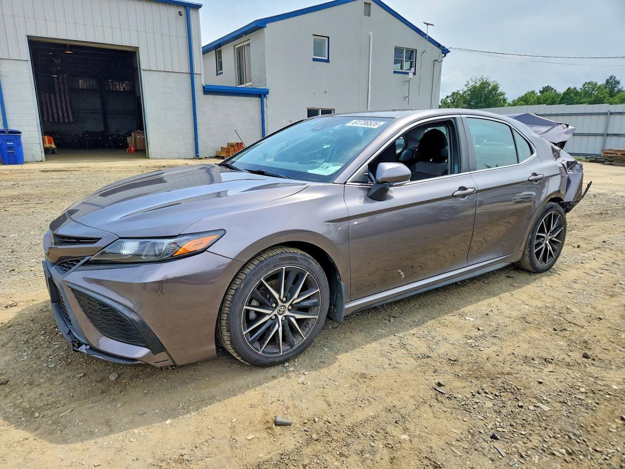 4T1G11BK7NU052317 · 2022 TOYOTA CAMRY