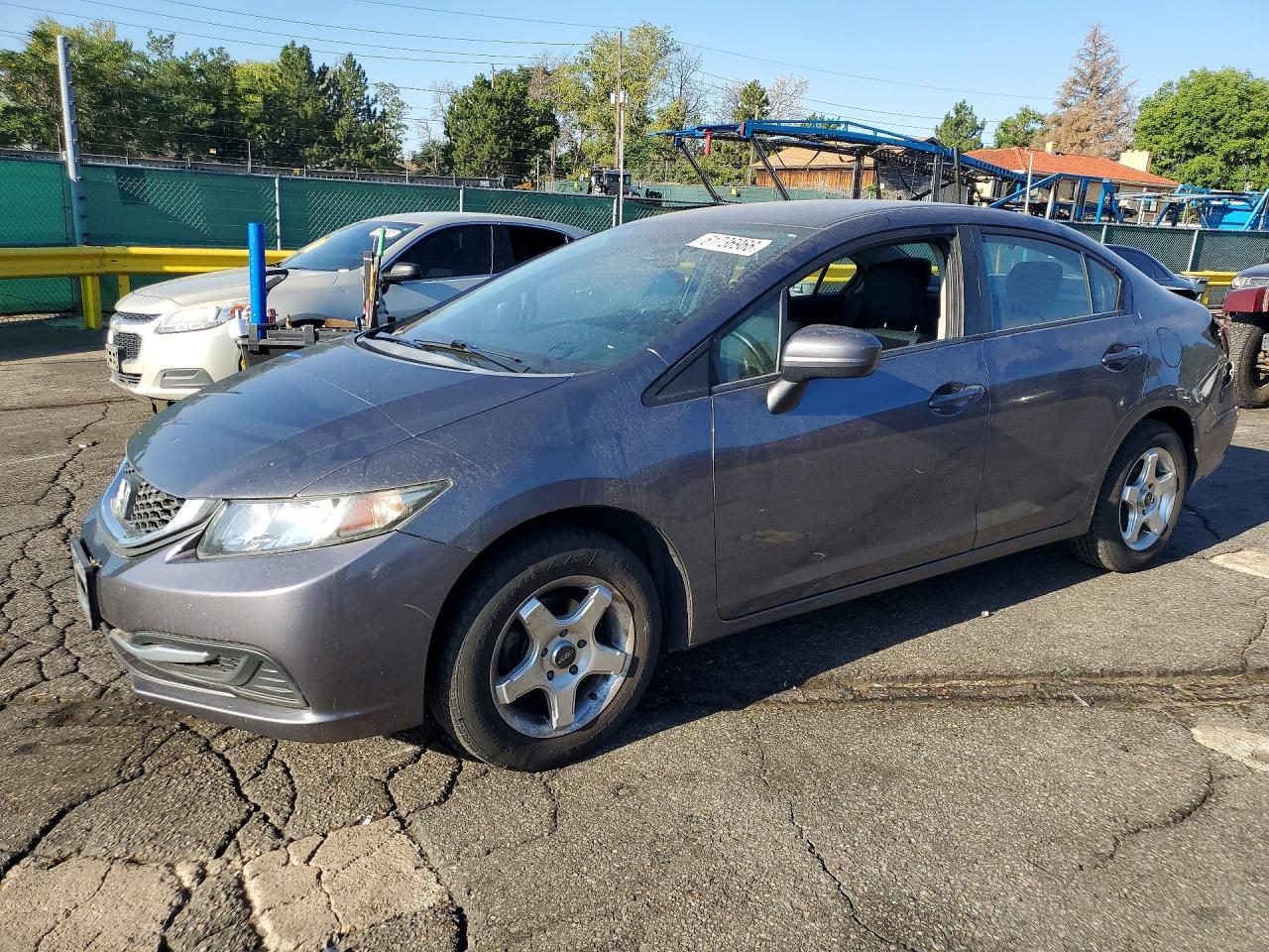 2HGFB2E52FH515172 · 2015 HONDA CIVIC