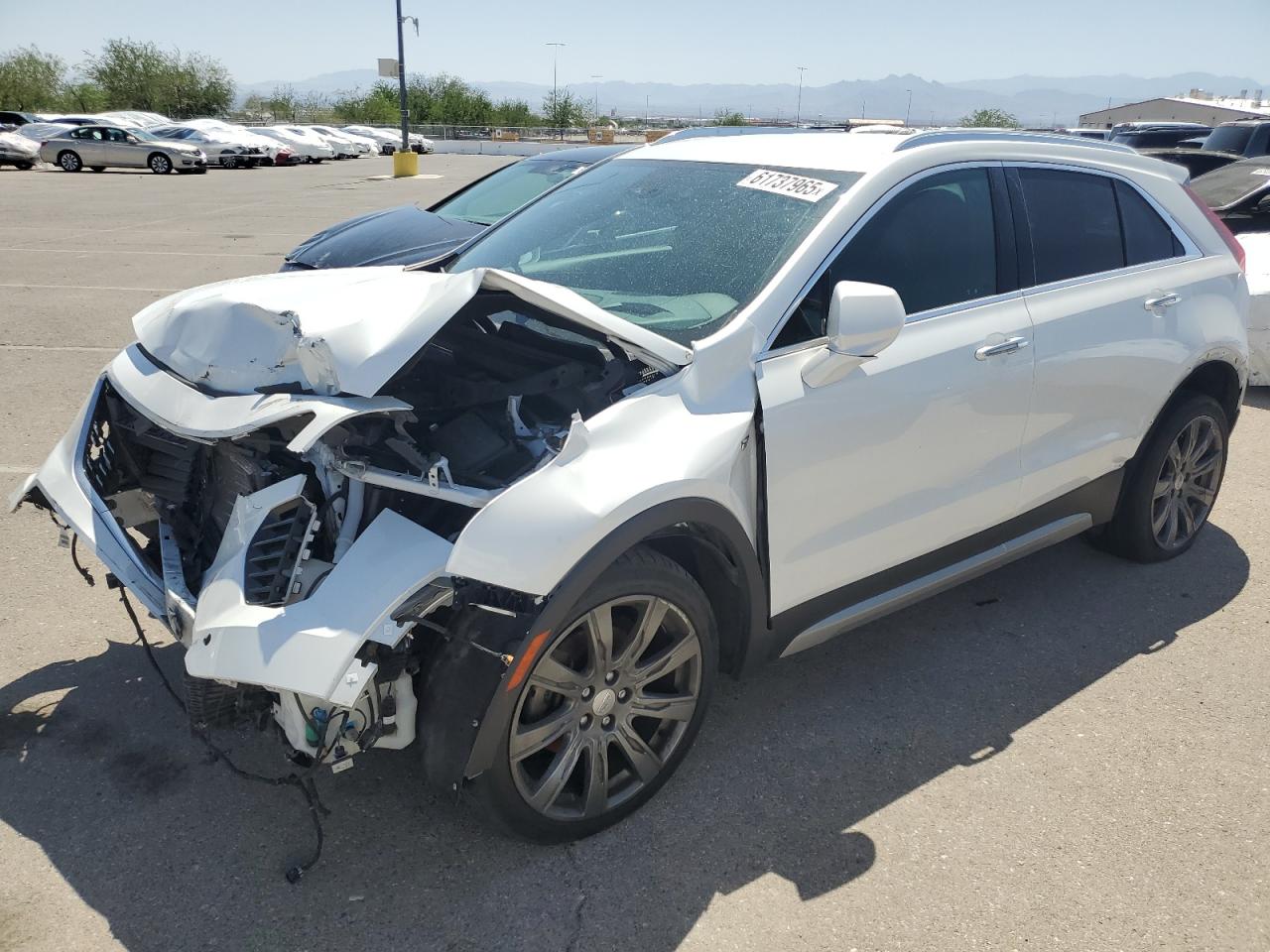 1GYFZCR49KF188003 · 2019 CADILLAC XT4 PREMIUM LUXURY